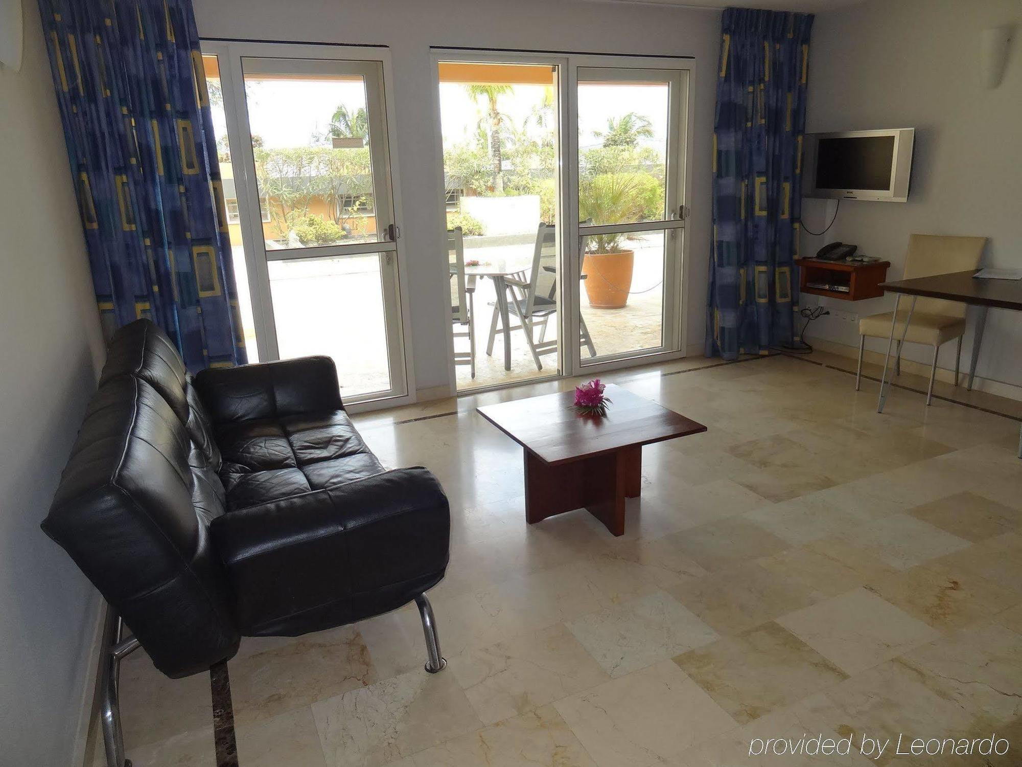 Bonaire Seaside Apartments Екстериор снимка
