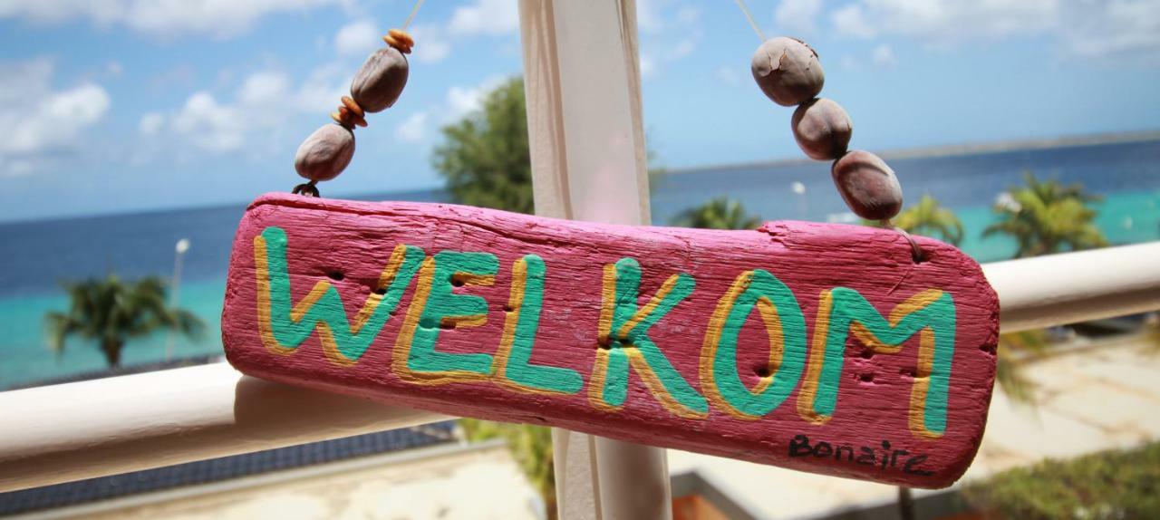 Bonaire Seaside Apartments Екстериор снимка