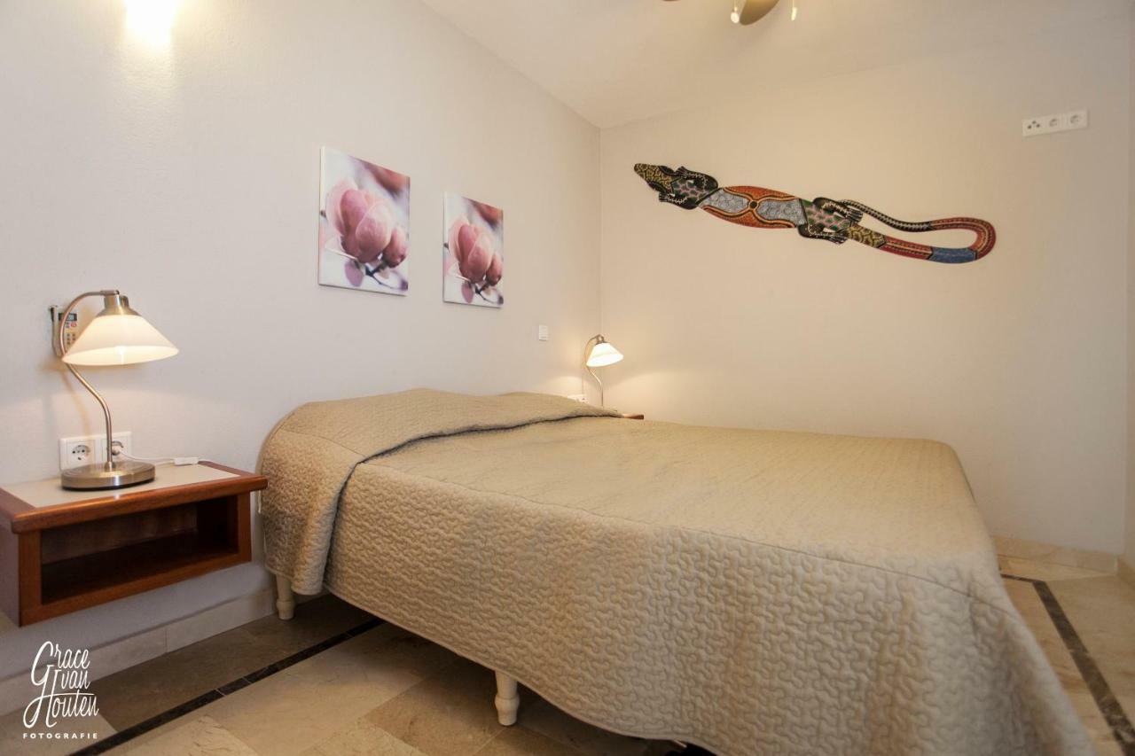 Bonaire Seaside Apartments Екстериор снимка