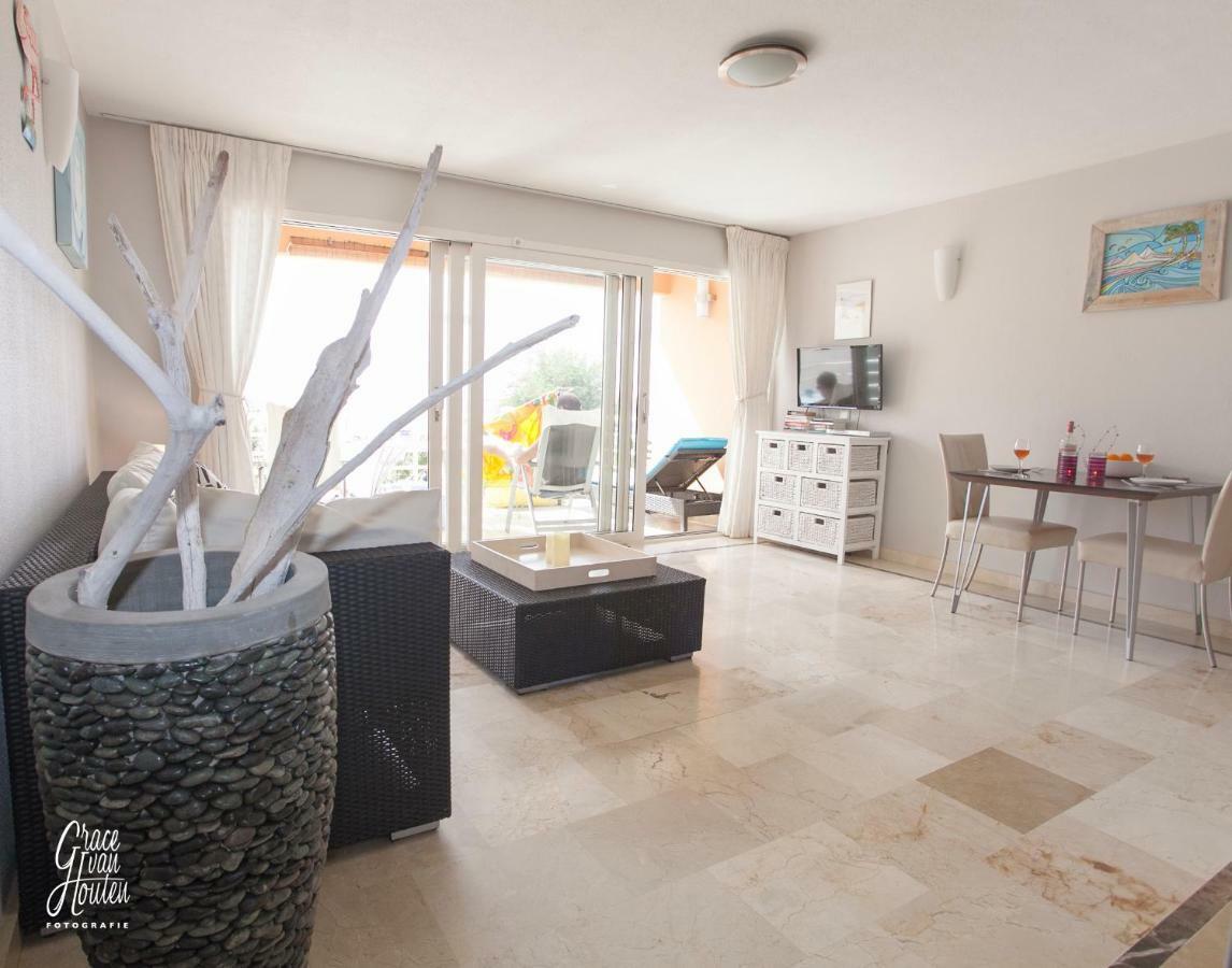 Bonaire Seaside Apartments Екстериор снимка
